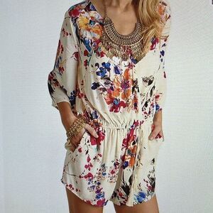 New! Floral V-Neck Romper Jardin by Macris Size XL